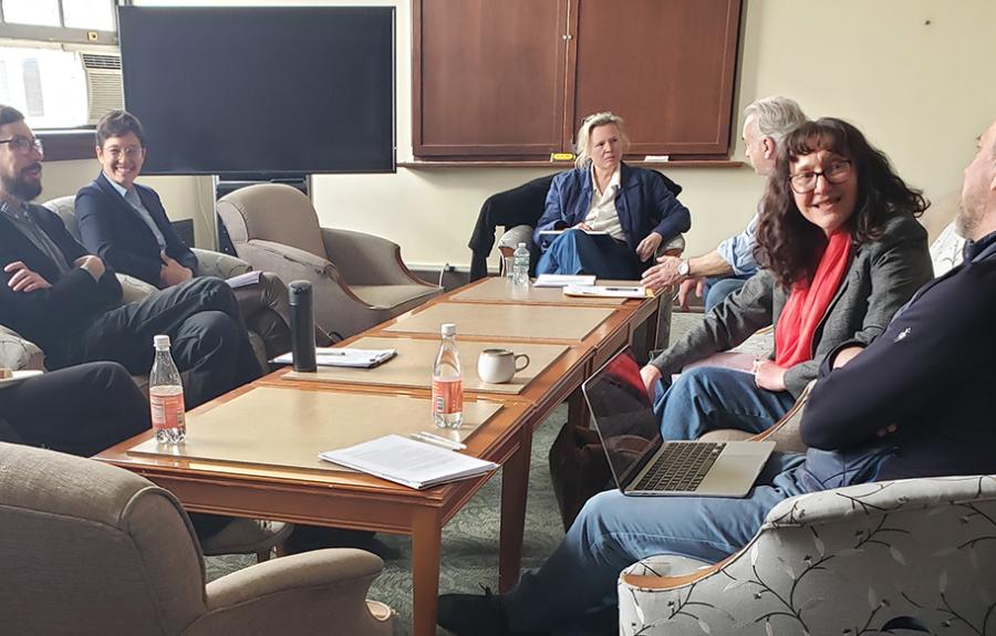 IGCS Colloquium speaker Jenny Willner having a discussion with attendees.